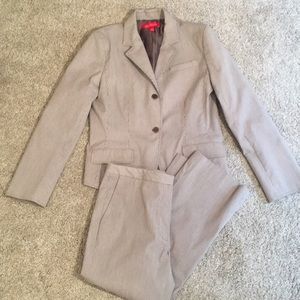 Ann Klein grey striped suit with crop flare pants. Stretch. Size 10.